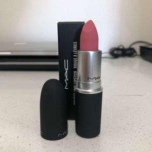 MAC COSMETICS POWDER KISS LIPSTICK